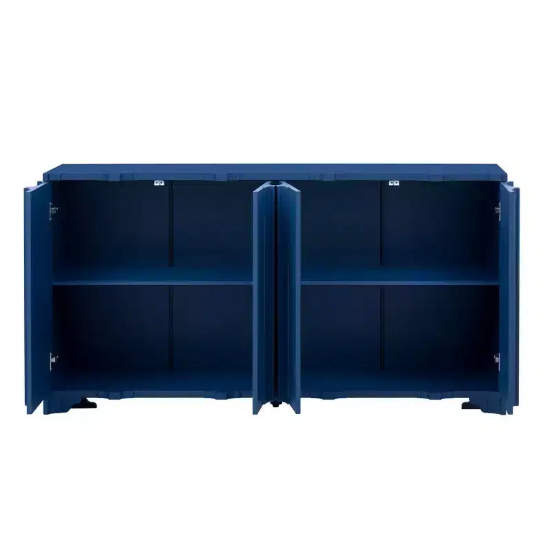 Credenza a 4 ante in impiallacciatura di pino con dettagli lineari e gambe triangolari, 151,6 cm